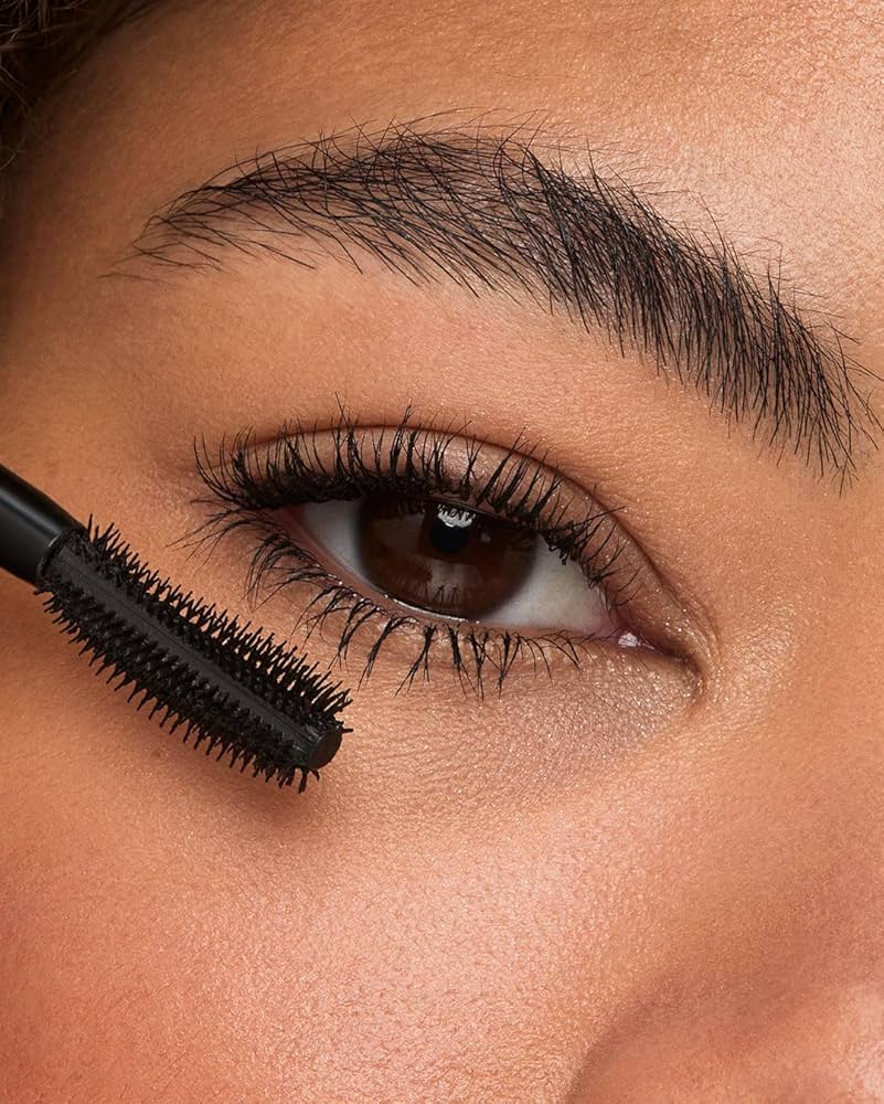 KIKO Milano Volumeyes+ Mascara | Volume-Enhancing Active Mascara